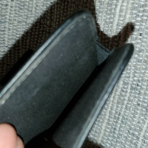 NEW Black Leather Cellphone Holster with Rotating Clip by "Cellet" Brand - Picture 3 of 5